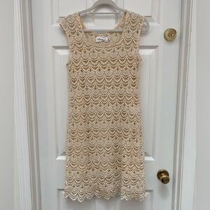 Walker & Wade Cream Lace Sleeveless Dress w Scalloped Hem & Sheath Underneath- M
